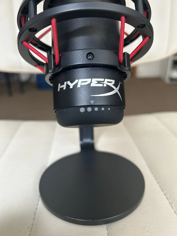 Micrófono para juegos HyperX QuadCast para PC Foto 2 de 4