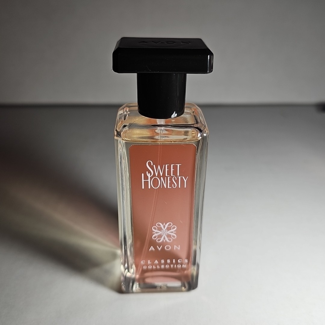 Avon Sweet Honesty Women Cologne Spray 1.7 oz Floral Fresh Scent