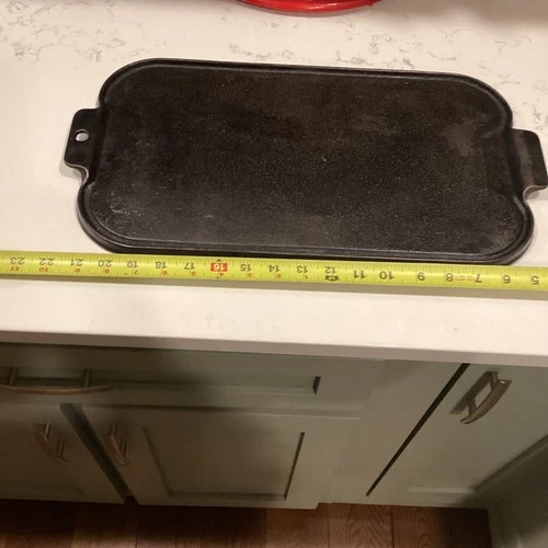 WAGNER 1891 CAST IRON GRIDDLE  17” DOUBLE GRIDDLE VERY NICE