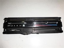 PANNEAU DE COMMANDE CHAUFFAGE CLIMATISATION LAND CRUISER 4.0 TD HJ61 80/91