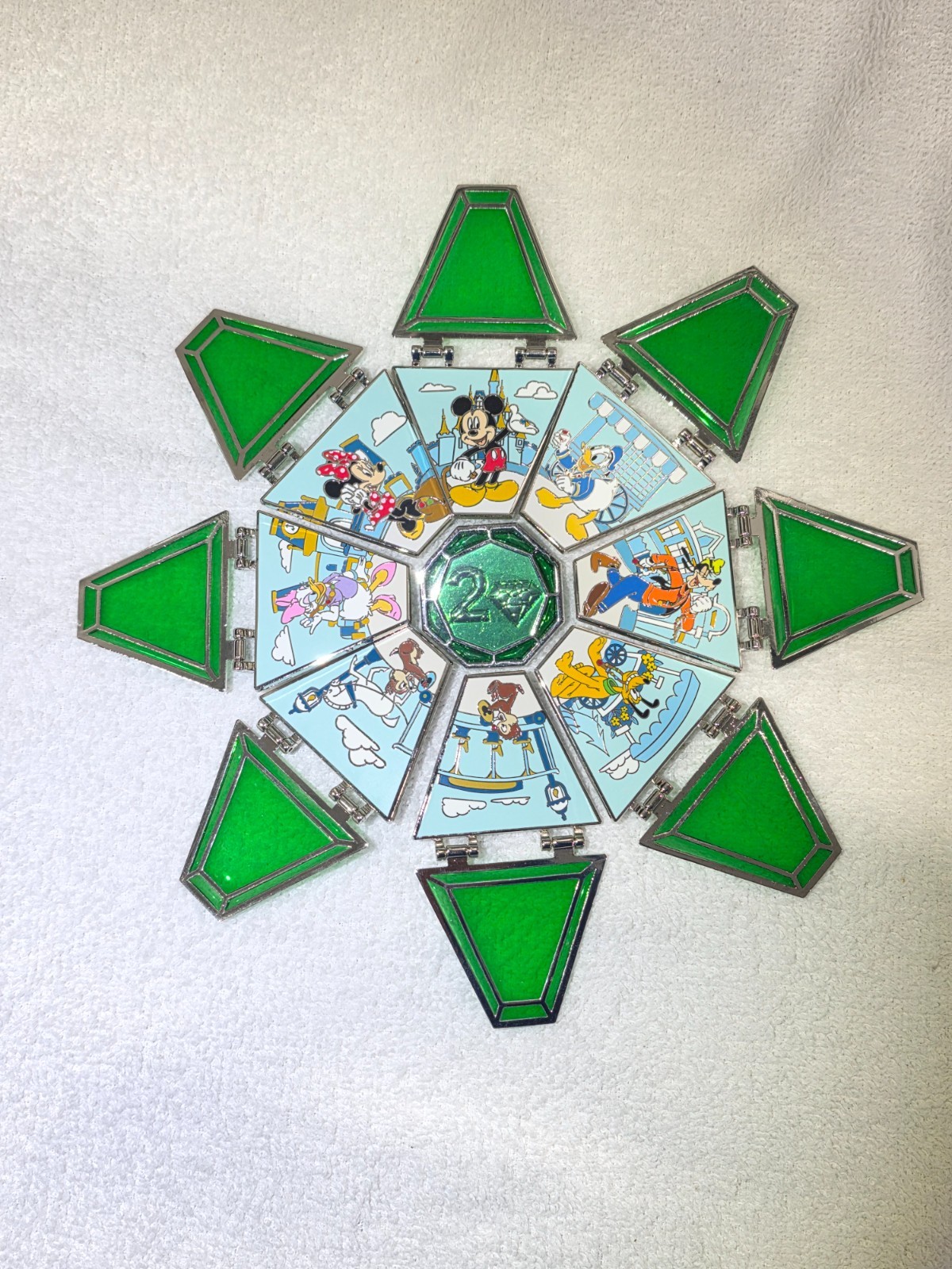 Pin Trading 20th Anniversary Hinged Complete 9 Pin Set 2020 Disney Parks LE 4000