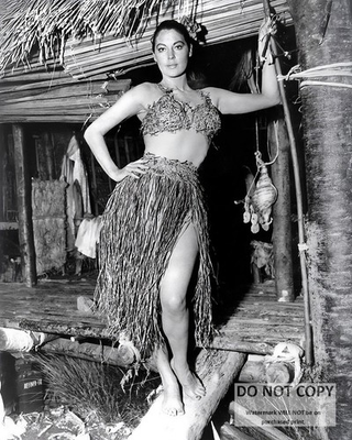 #ad AVA GARDNER IN quot;THE LITTLE HUTquot; PIN UP 8X10 PUBLICITY PHOTO MW 884 $10.98
