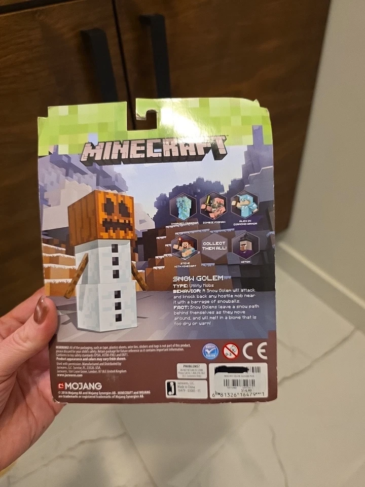 Minecraft Snow Golem  - Super Rare - Unopened - Image 2 of 2