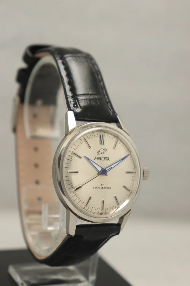 Relógio masculino usado Enicar Star Jewels corda manual feito na Suíça mostrador colorido prata. - Imagem 2 de 4