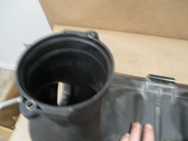 Ferrari 458 - Lower Filter Air Box And Upper Cover - P/N 252748 - 246588