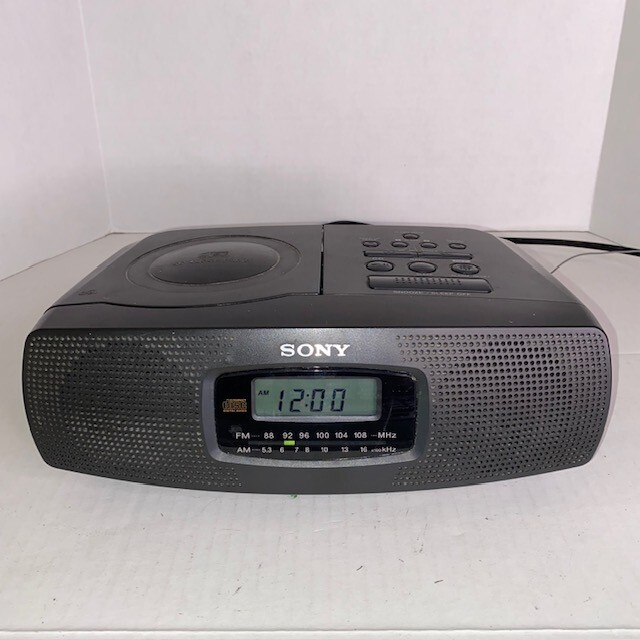 Sony ICF-CD820 AM/FM Stereo Dual Alarm Clock Radio with CD Player Tested Works