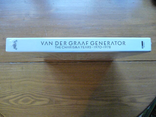 Van der Graaf Generator Charisma Years新品 81lQDXMbnLL._UF1000,1000_QL80_.jpg