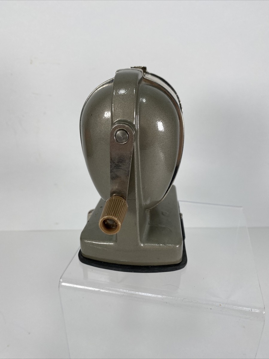 アメリカ　BOSTON社製　ペンシルシャープナー Vtg Boston Vacuum Mount Pencil Sharpener 8 Hole Adjustable