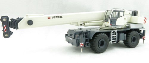 Conrad 2115/0 TEREX RT90 2-axle Rough Terrain Mobile Telescopic Crane Scale 1:50 - Picture 2 of 6