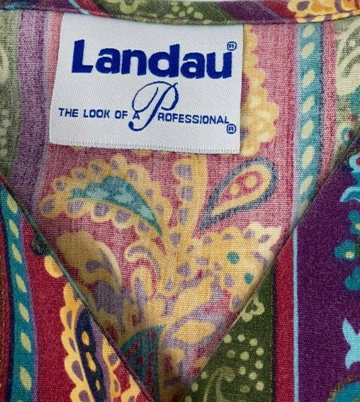 Blusa Médica Colorida Landau Botón Frontal con Bolsillos Foto 2 de 4