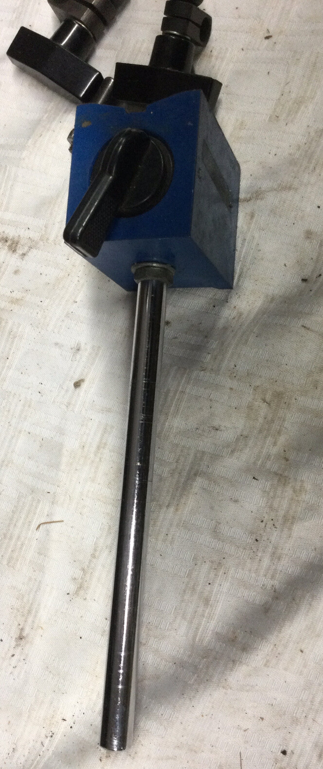 Picture 2 of 8