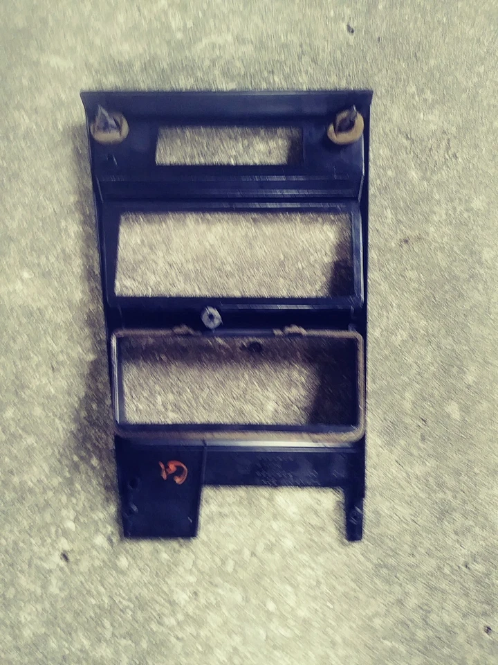 1984 1985 1986 1987 1988 89 Dodge Daytona Chrysler Laser Dash Radio Trim  Bezel - Image 2 of 2