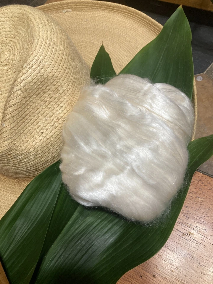 MULBERRY SILK Top Roving -4 OUNCE bag-Shiny-Soft Fine-Dyeable-Spin-Craft ready - Image 3 of 4