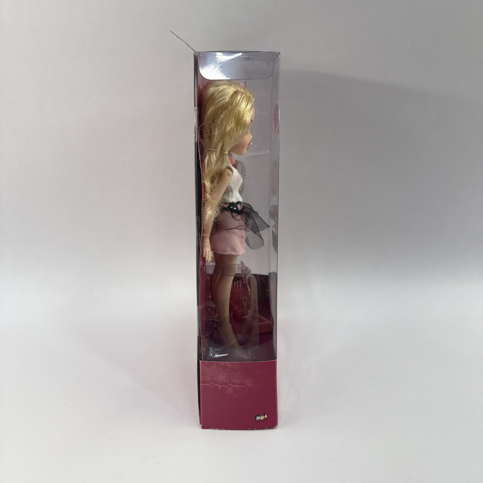 Детские куклы 2007 Bratz Sweet Heart Lilee Doll 4th Edition 344087 New Lip Gloss — фото 6
