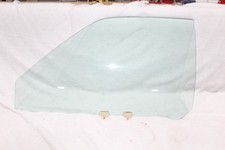 86-97 Nissan Hardbody D21 Side Door Glass Window Lh Driver Side W Clips Screws 86-97 Nissan Hardbody D21 Side Door Glass Window Lh Driver Side W Clips Screws