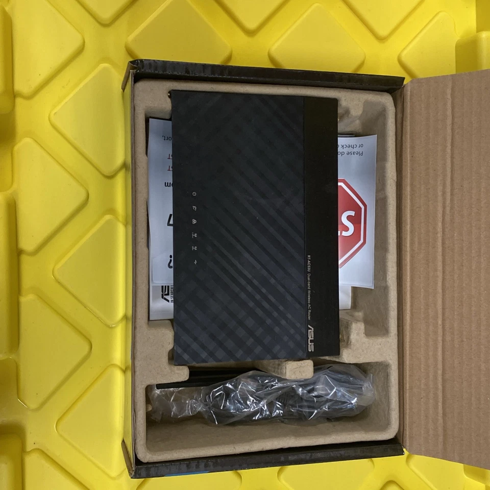 Roteador sem fio ASUS RT-AC53U AC 1200 banda dupla não testado na caixa.  S7 - Imagem 4 de 4