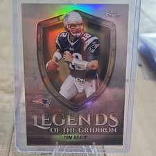 Topps Chrome 2025 Tom Brady New England Patriots #LOG-9 Refractor Insert