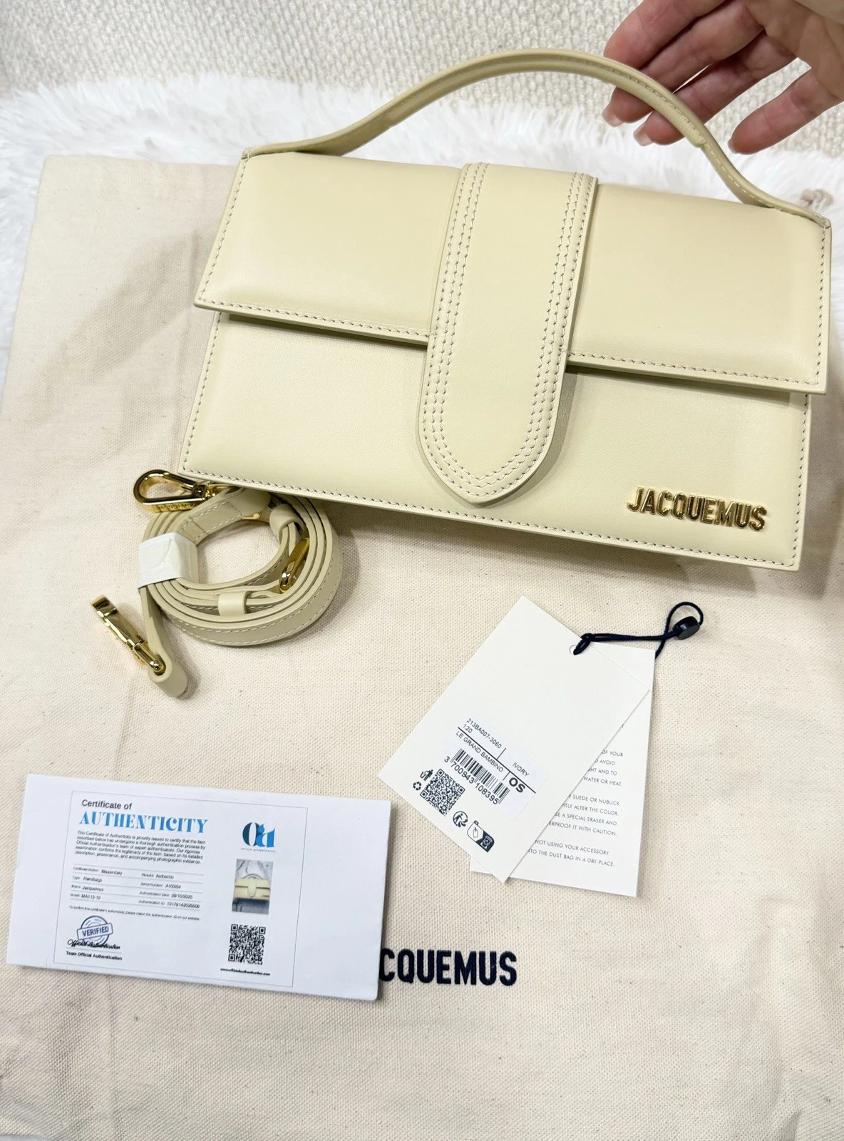 Jacquemus — NEW Jacquemus' Le Grand Bambino Bag IVORY 1050$ retail 1150$