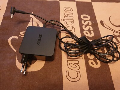 Original Asus ADP-65DW 19V 3,42A 65W Netzteil 112
