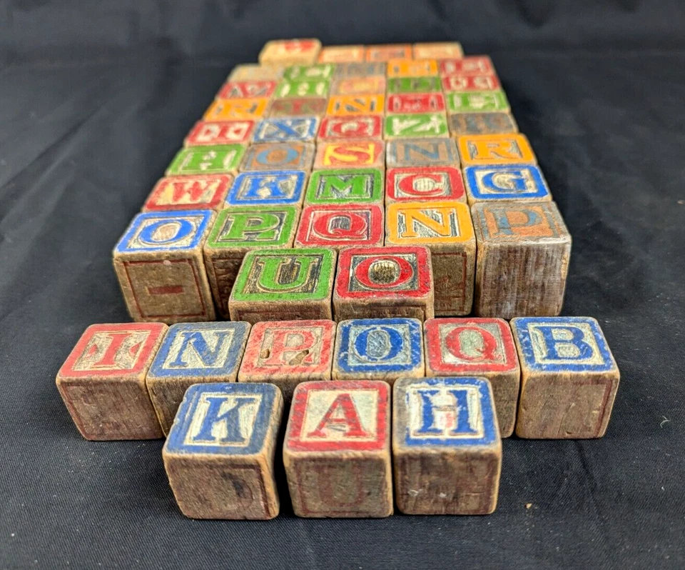 Lote De Colección De 50 Bloques De Construcción Infantiles De Madera Pintada Varios Tamaños Foto 4 de 4