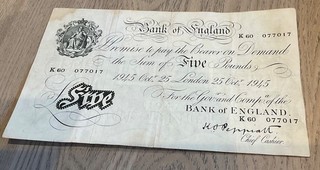 White Five Pound Note K60 077017 25th October 1945 Chief Cashier K O Peppiatt