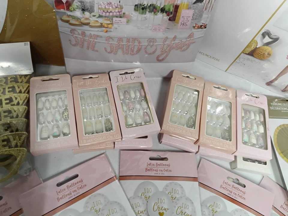 Tarjeta de despedida de soltera con tiara portátil papiro novia tema de boda Foto 2 de 2