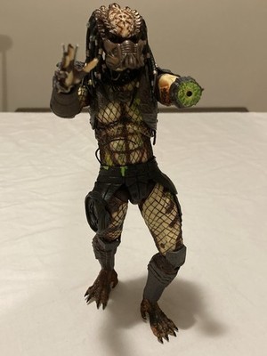 NECA Predator 2 Ultimate Battle Damaged City Hunter Action Figure