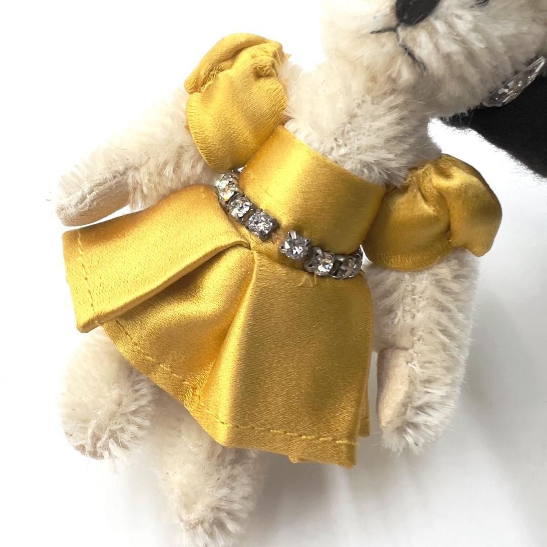 Prada Bear Charm Keychain Gold Dress with Box Used thumbnail 7