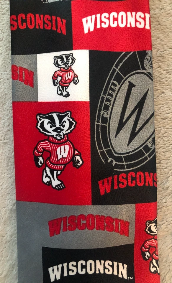 威斯康星獾男式领带大学学院标志积木礼物红色领带 — 第 2/4 张图片