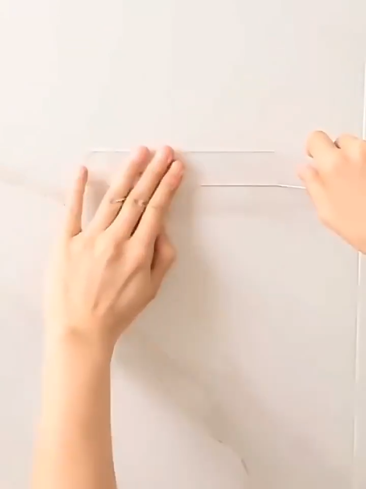 Nastro Biadesivo Extra Forte, Trasparente Lavabile Potent Sottile Nano Tape, Rimovibile, Non Lascia Tracce Antiscivolo Nastro Adesivo Per Muro, Foto, Casa, Cucina, Auto O Ufficio ( 10M *2CM * 2MM - Foto 2