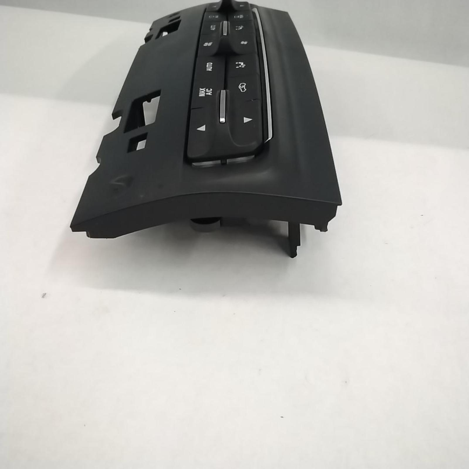 2019 MASERATI GHIBLI HEAT/AC CONTROLLER  ID#670126323 OEM