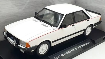 ModelCarGroup 1:18 Ford Granada MK II 2.8 Ghia Baujahr 1982 hellgrün