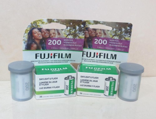 2 FUJIFILM 200 DAYLIGHT FLASH SPEED COLOR NEGATIVE FILM 35MM TWIN PACK 36 EXP.