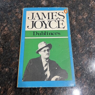 Dubliners | James Joyce | Penguin Books | Vintage Paperback Book | 1977