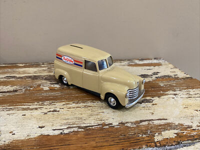 Ertl True Value '48 Chevy Panel Delivery Bank Diecast Coin Bank Key 1/25 A9