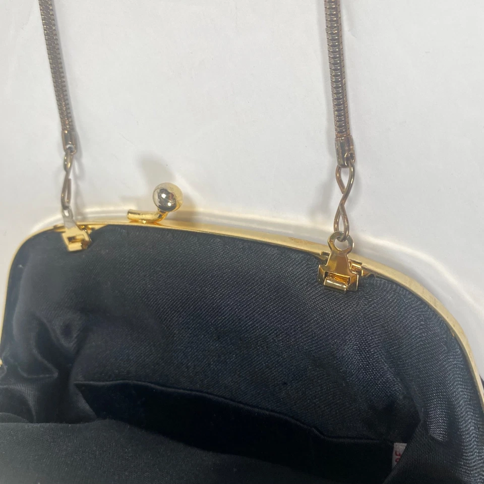 Bolso de noche vintage hecho a mano de terciopelo negro con cuentas con cierre de beso cartera cadena dorada Foto 4 de 4