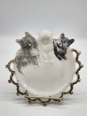 Vintage Westmoreland Milk Glass Three Kittens Lace Edge Plate 7'' Cat Trio
