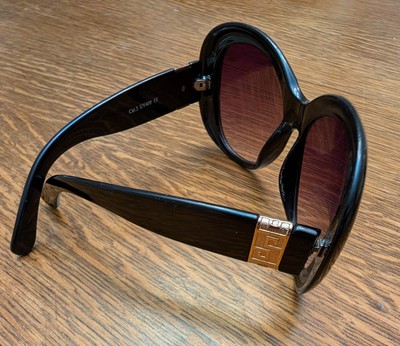 Camrose & Kross Jackie Kennedy Black Sunglasses In Case  display picture 1