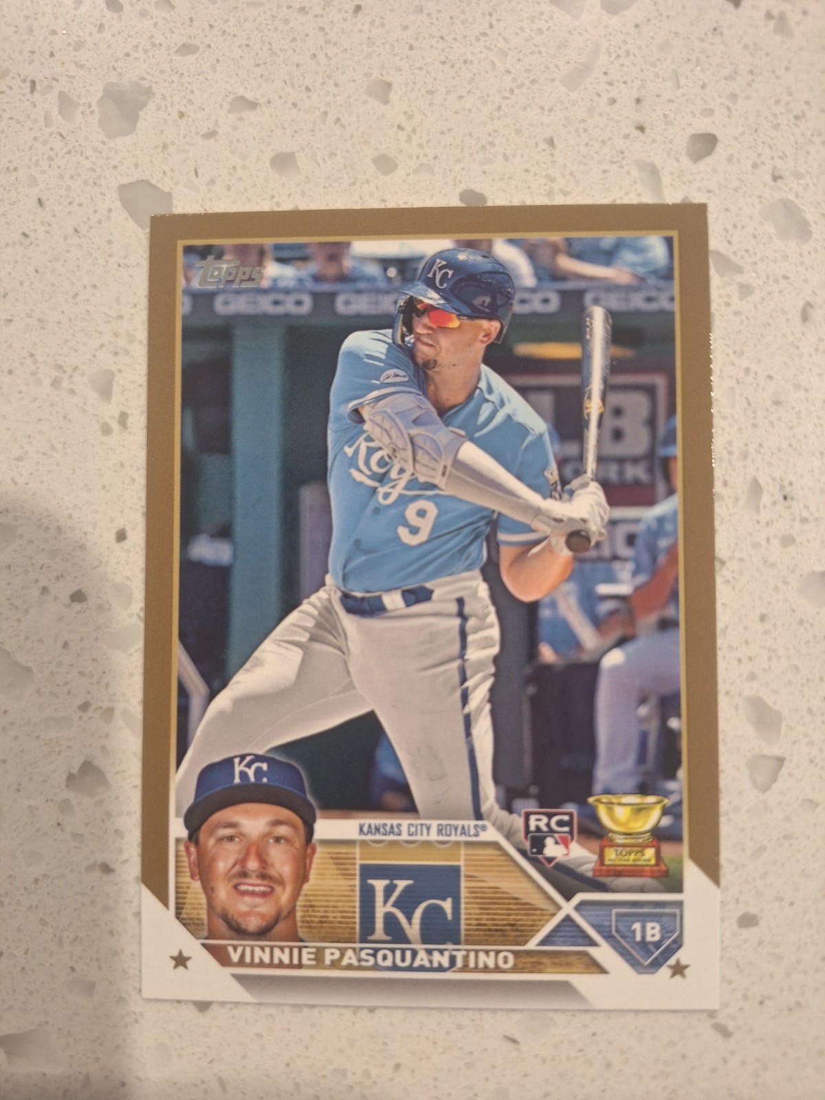 2023 Topps Series 1 - Vinnie Pasquantino #302 Gold 1949/2023 (RC)