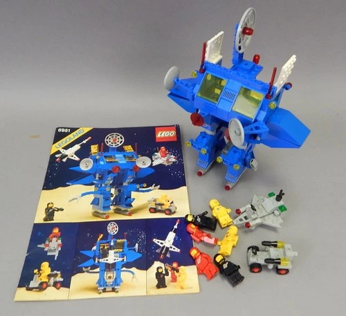 Vintage LEGO 1984 Space Set 6951 Robot Command Center Complete