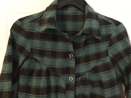Girl's long sleeve button down shirt size 14, green black, metallic -347 - Picture 4 of 6