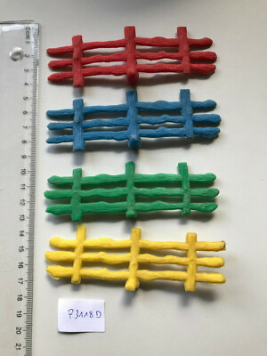 Zäune in 4 Farben für Swoppets/Aufstellfiguren Farm Corall Koppel