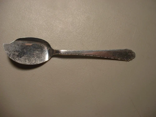 Antique Lunt Sterling Treasure Jelly Knife 1921  25g