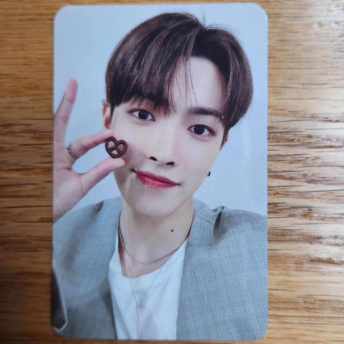ATEEZ HONGJOONG PHOTOCARD ホンジュン　トレカ Hong Joong Official Photocard Ateez The World Ep.2 Outlaw