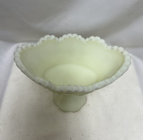 Fenton Yellow Custard Glass Footed Compote Bowl Pinwheel Design Vintage - Picture 2 of 7