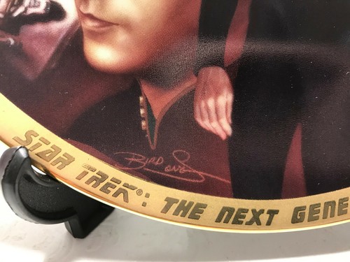 Star Trek The Next Generation *Descent* The Episodes Collector Plate #3494A - Picture 3 of 4