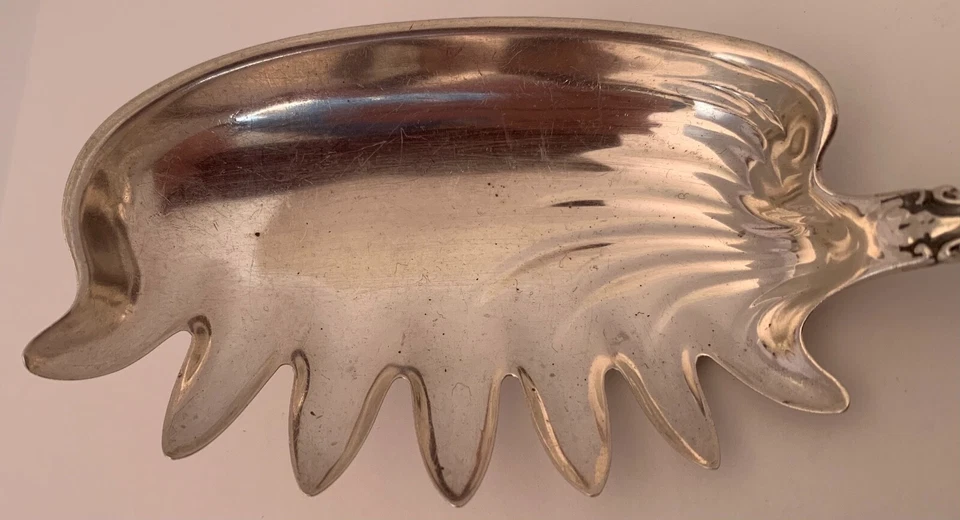 PRECIOSO SERVIDOR DE MACARRONES O ENTRADA STERLING WHITING MFG HYPERIAN 9 1/2" C. 1885 Foto 3 de 4