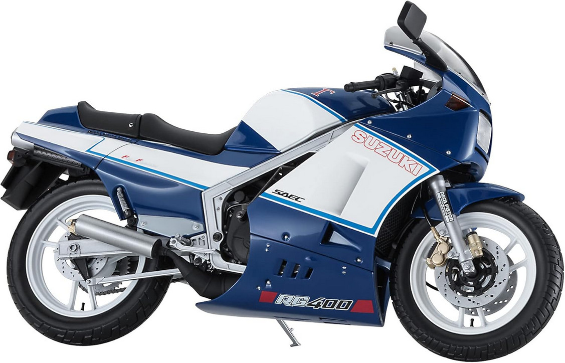 Suzuki RG400 Hasegawa Kit Moto Miniature pour Moments de Détente à l'Atelier