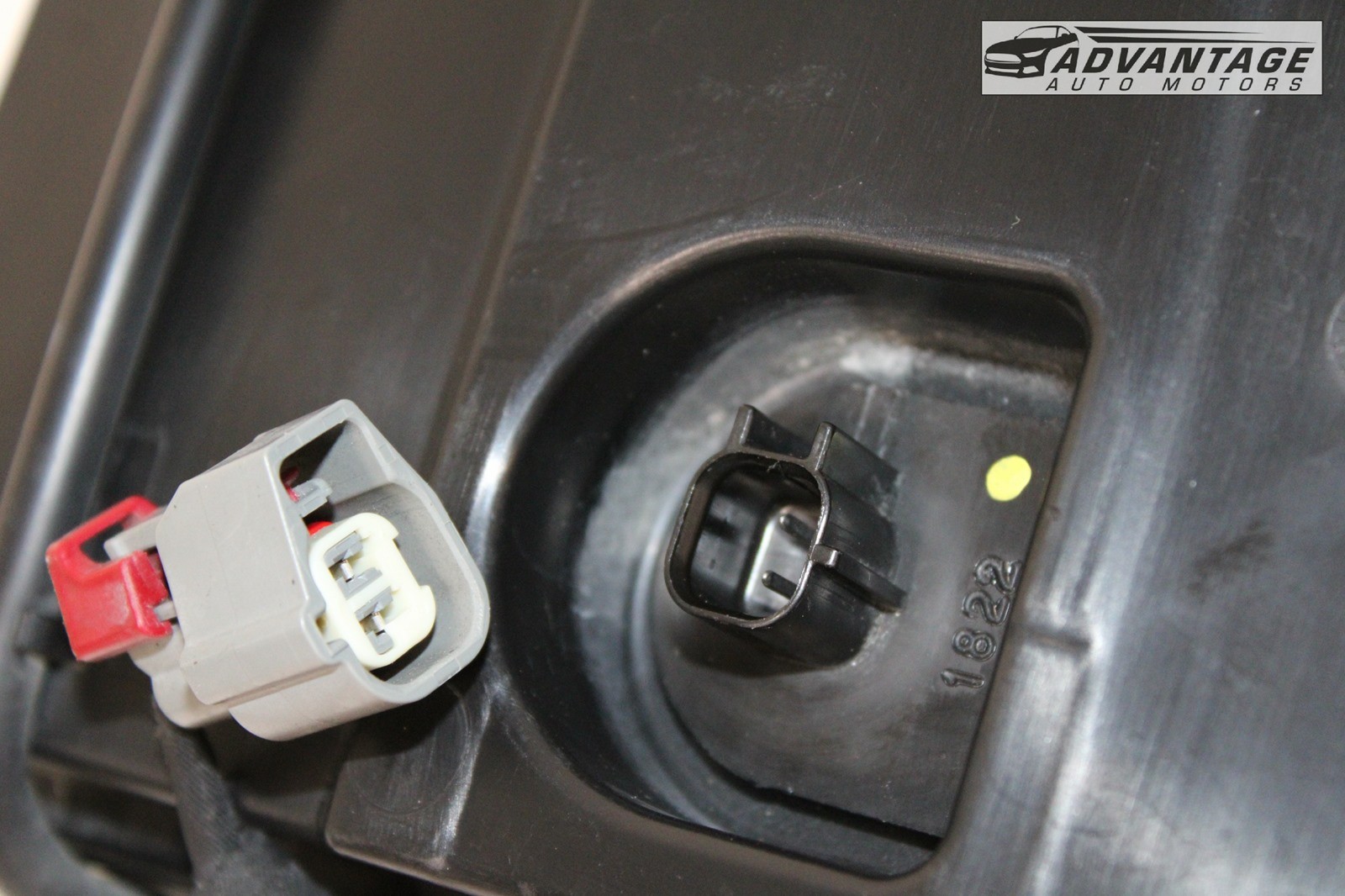 Maserati Ghibli 2014-2021 Washer reservoir