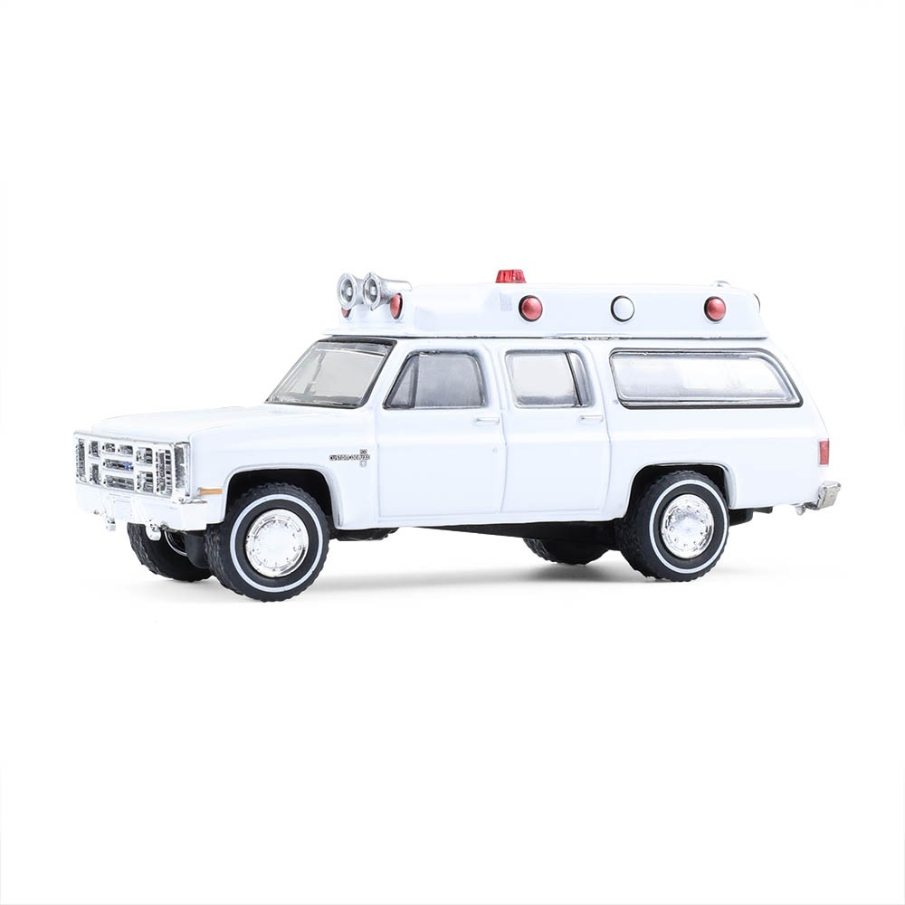 164 1983 Chevrolet Suburban K20 Custom Deluxe Ambulance Plain White Hobby 30508 3790₽